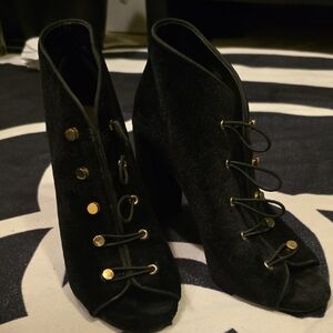 Elegant Black Lace-Up Ankle Boots
